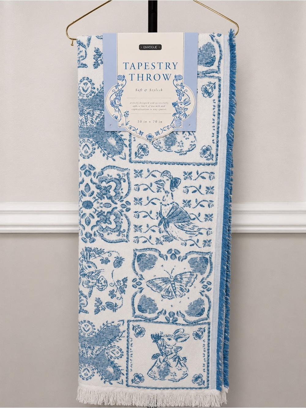 Envogue Blue and White Tapestry Throw Blanket